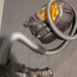 Dyson Vacuum 