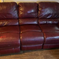 Set Of 2 Leather Reclaining Sofa  