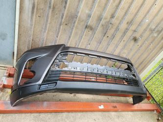 2017 2018 2019 Toyota highlander front bumper Used Oem