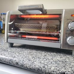 Toaster Oven Model TO-1787SS Black And decker