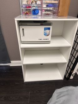 Storage shelf
