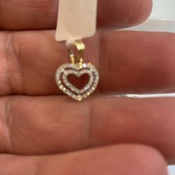 10 K Y GOLD DIAMOND HEART PENDANT 0.18 Cts 
