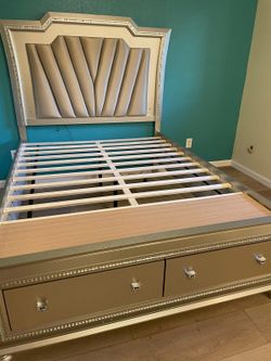 🚀 Same Day Delivery 🚀Kaitlyn Queen Bed $1,299.00
