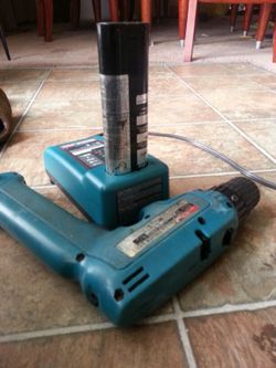Cordless driver drill