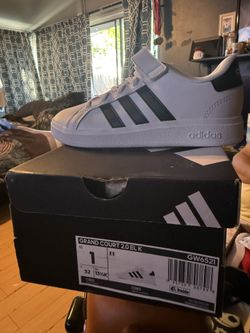 Size 1Y Adidas Grand Court Shoes