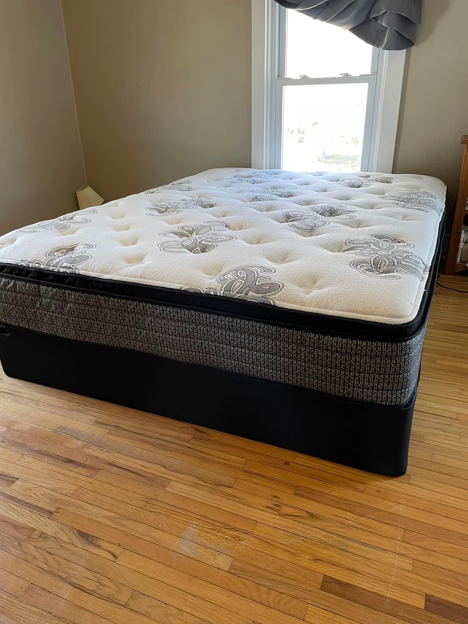 Blowout Sale Mattress All Sizes and Styles! Hybrid Innerspring