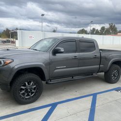2016 Toyota Tacoma Off Road Sport