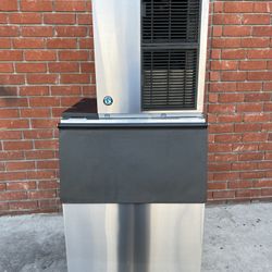 Hoshizaki KM-660MAJ 22" Crescent Cube Ice Machine Head - 665 lb/24 hr, Air Cooled, 115v