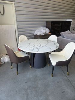POVISON 47"Modern Round White Dining Table for 4, Glossy Sintered Stone Tabletop, Solid Black Carbon Steel Base