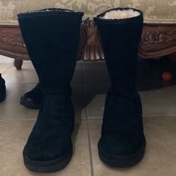 Black Winter Boots UGG Size 7