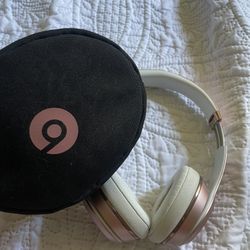 Headphones 
