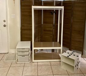 Metal shelf / rack