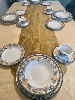 39-Pc Mikasa Garden Harvest Dinnerware (Service for 4 + Extra Pieces)