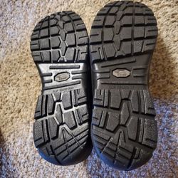 Avenger Slip Resistant Safety Shoes 11.5 Wide 
