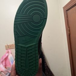 Jordan 1 “Pine green”