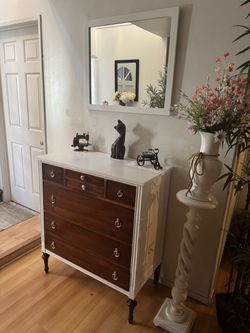 Mid century chest of drawers