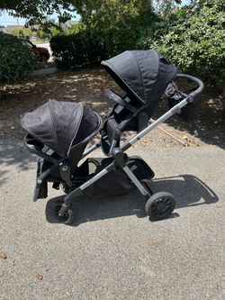 Used Evenflo Pivot Xpand