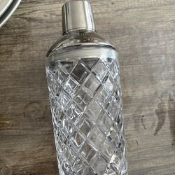 Crystal cocktail shaker