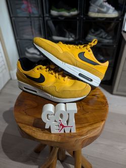 Size 12 Men's 
Nike Air Max 1 University Gold  
2018 Black & Yellow 
BV1254-700