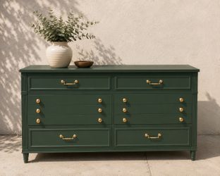 The Oak & Ivy Dresser- 6 Drawers