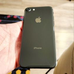 Unlocked iPhone 8 64gig In Excellent Condition 