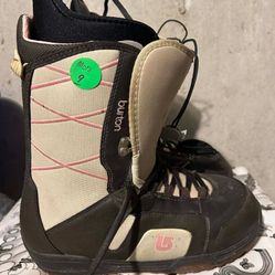 NEW! BURTON WOMENS SNOWBOARD BOOTS Sz 9