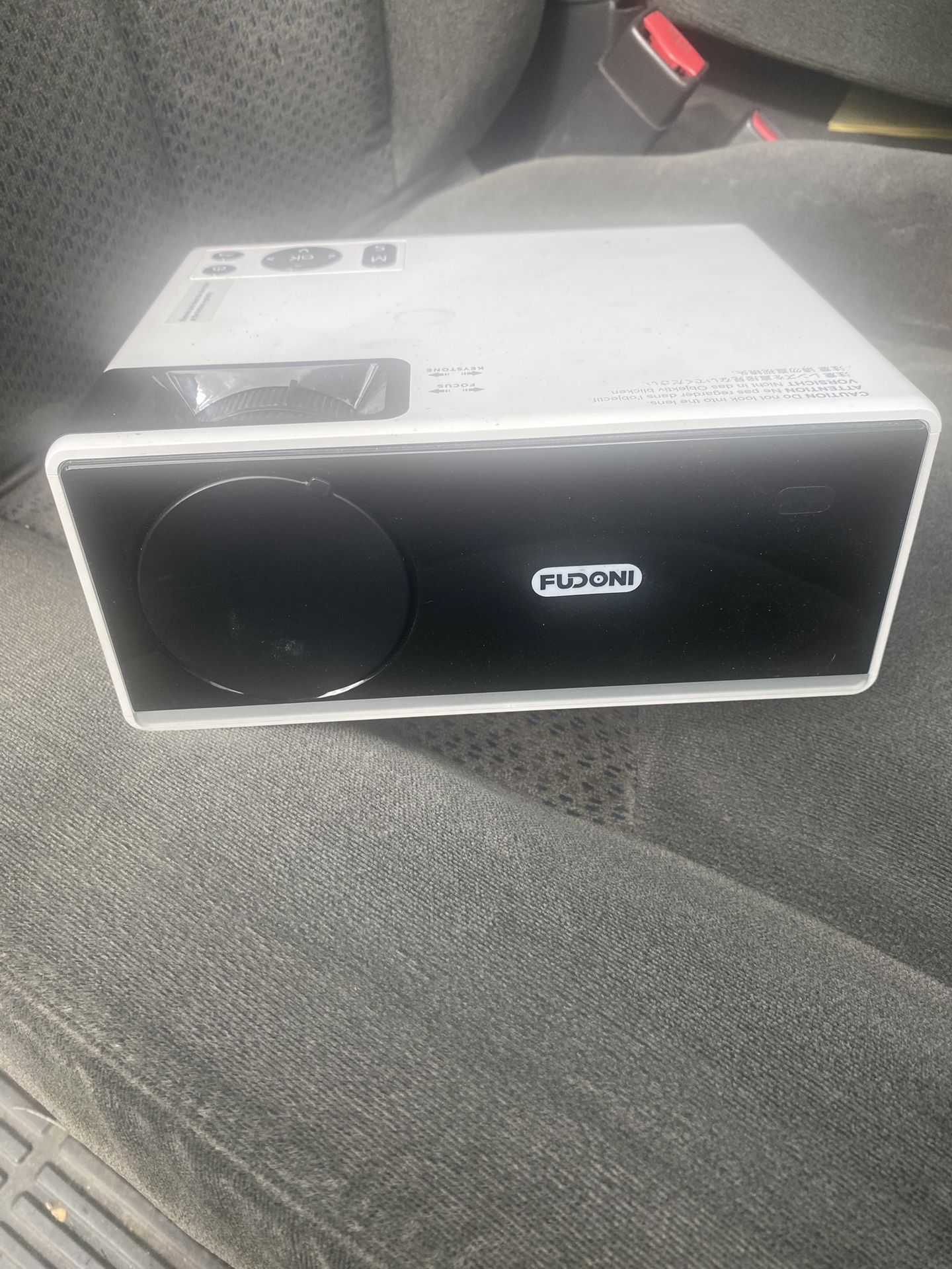 Fudoni Projector