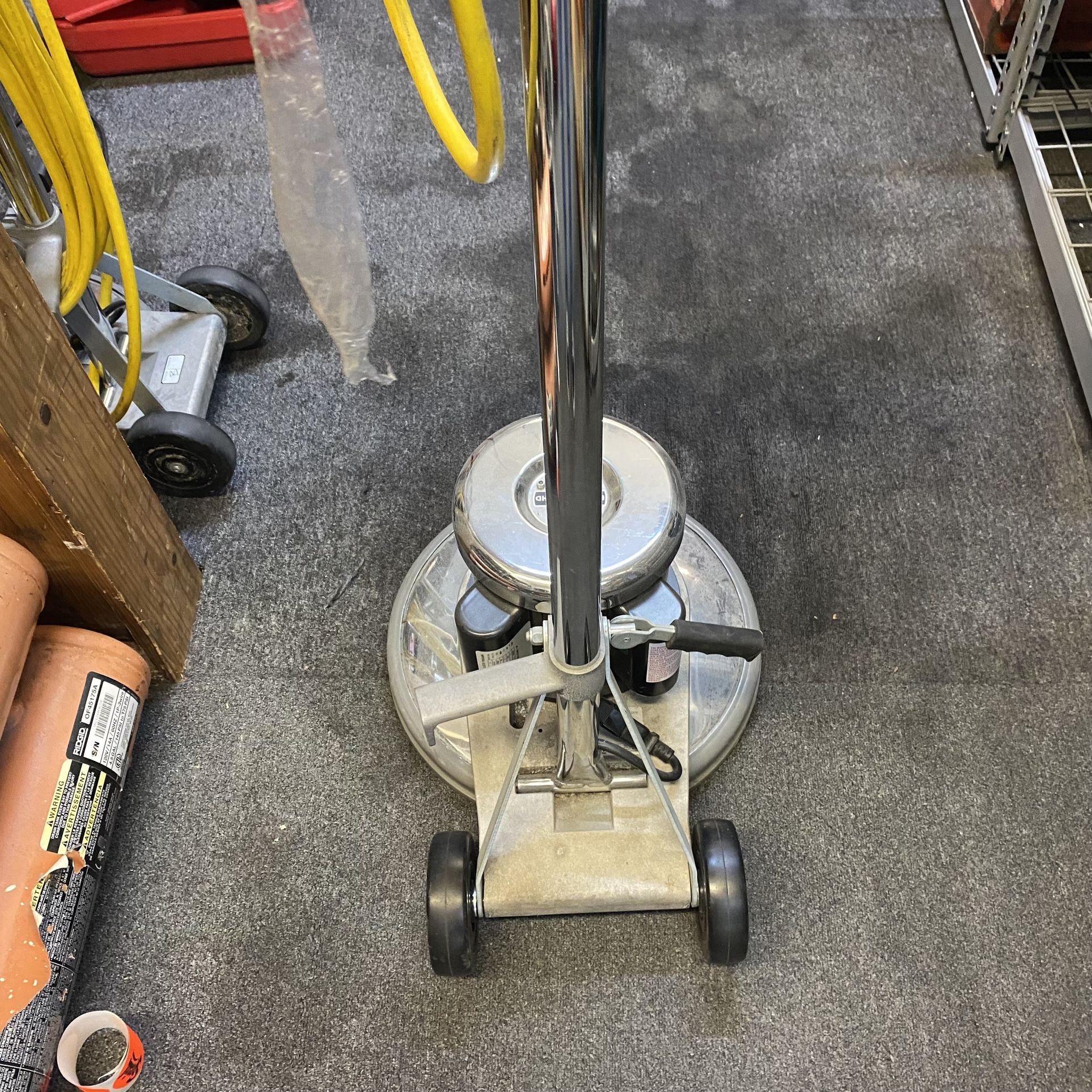 Advance Pacesetter 17 HD Floor Machine Pad Not Included for Sale in