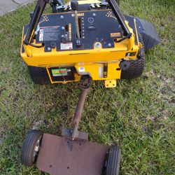 2022 DeWalt Standing Riding Lawn Mower