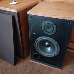 KLH Speakers 2