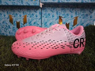 Soccer cleats us size 7.5