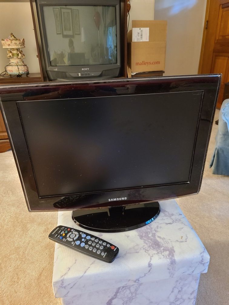 Used samsung 19"tv