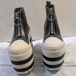 Current Mood Platform Punk Goth Black & White Stripe Ankle Boots Size 7