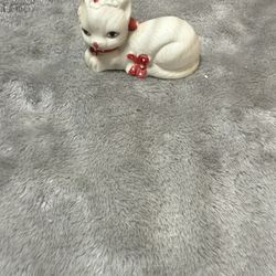 Vintage Enesco 1986 White Cat Figurine Porcelain Valentines Bow And Heart