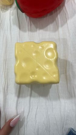 Slow rising cheese squishy