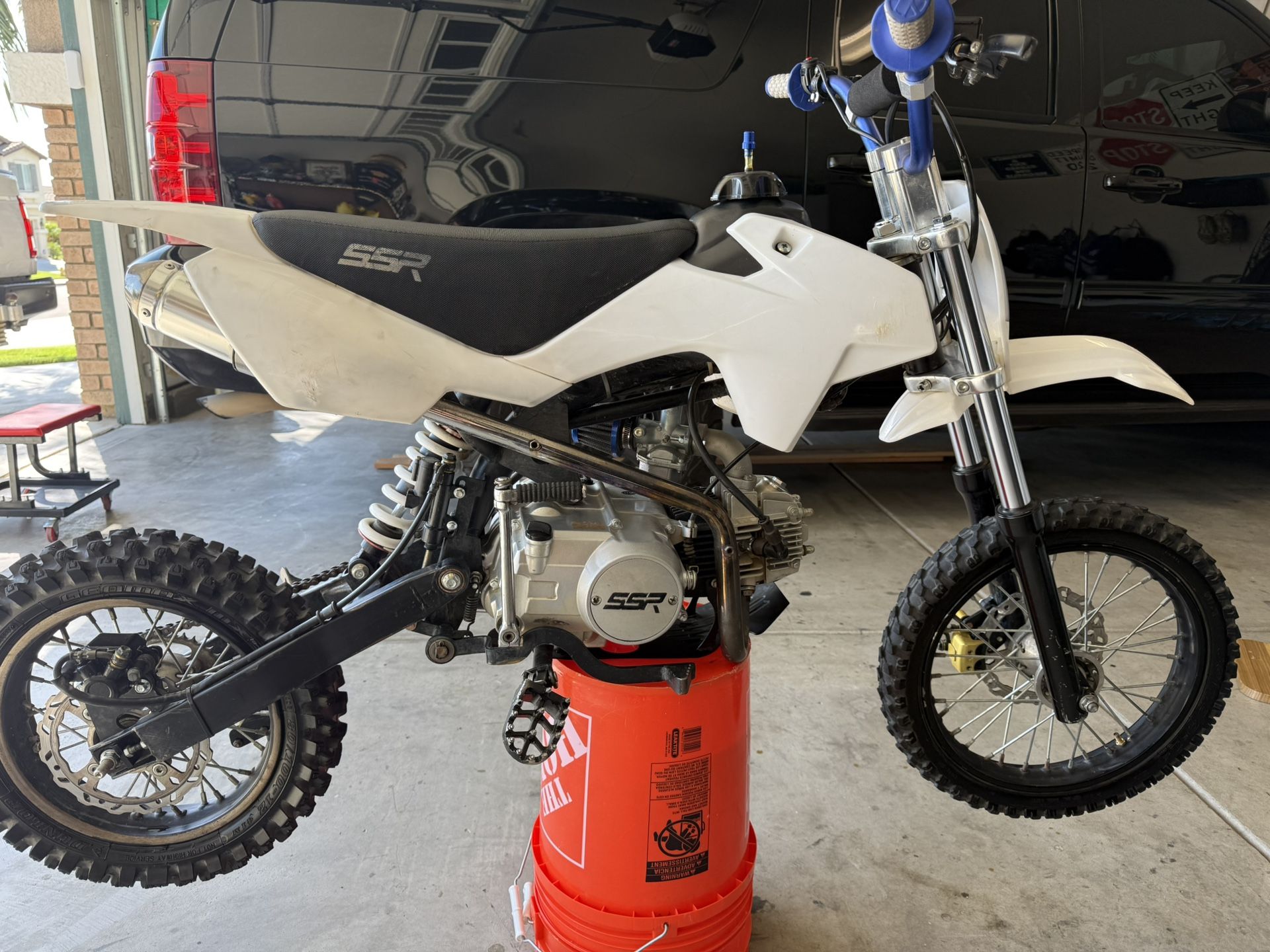 SSR 125cc Dirt Bike