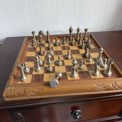 VINTAGE STAUNTON SEARS LIMITED EDITION 1983 BRASS METAL CHESS SET