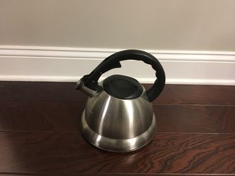 Tea pot With black handle (Free delivery To 5 Cities in 3 Cty)