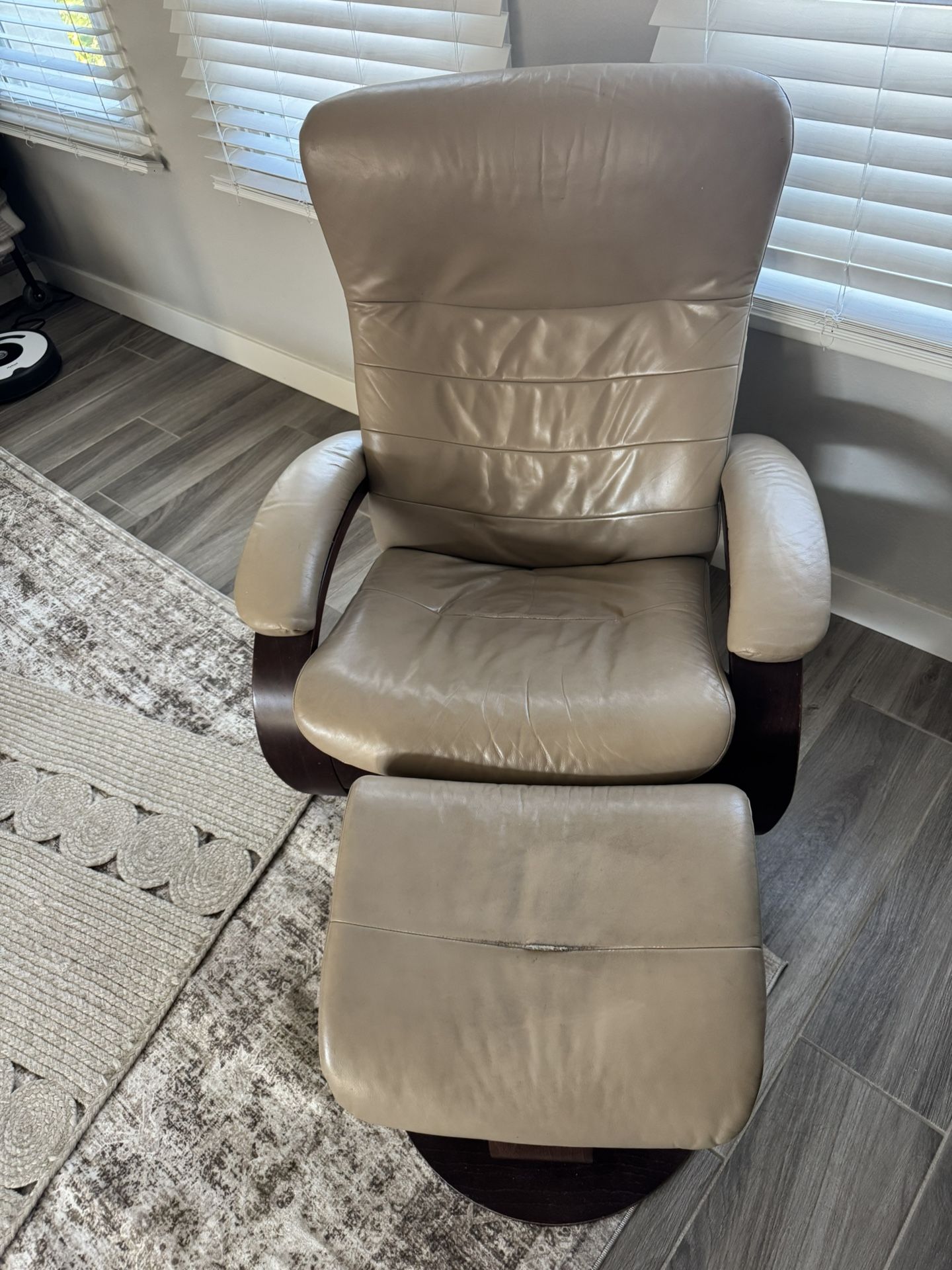 Recliner with Ottoman