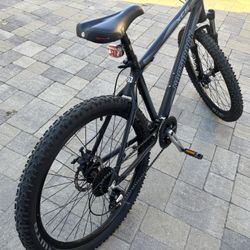 North Rock XC6 Mountain Bike
