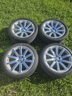 20" CHRYSLER SRT WHEELS AND TIRES