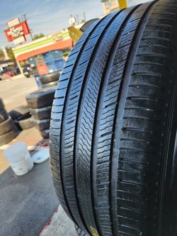 265/60/18 Michelin Set