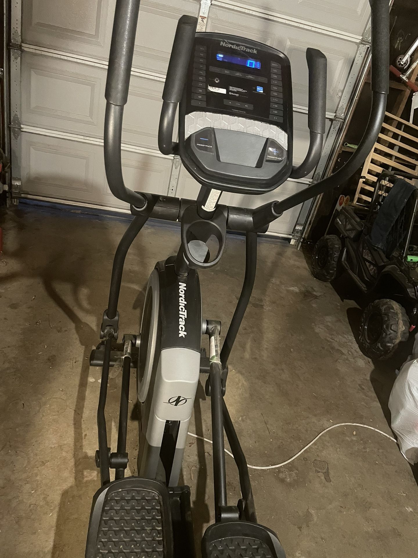 Nordac Track studio smart elliptical