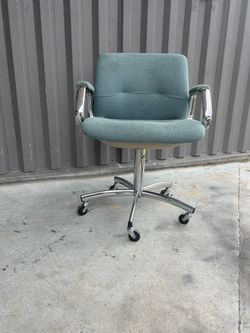 Vintage Modern Steelcase Chrome Swivel Rolling Chair