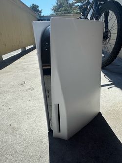 PS5 bundle: 4k monitor/ elite controller/ headset