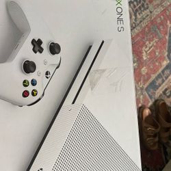 Xbox One S 