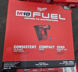 
Milwaukee
M18 Angled Finish Nailer 