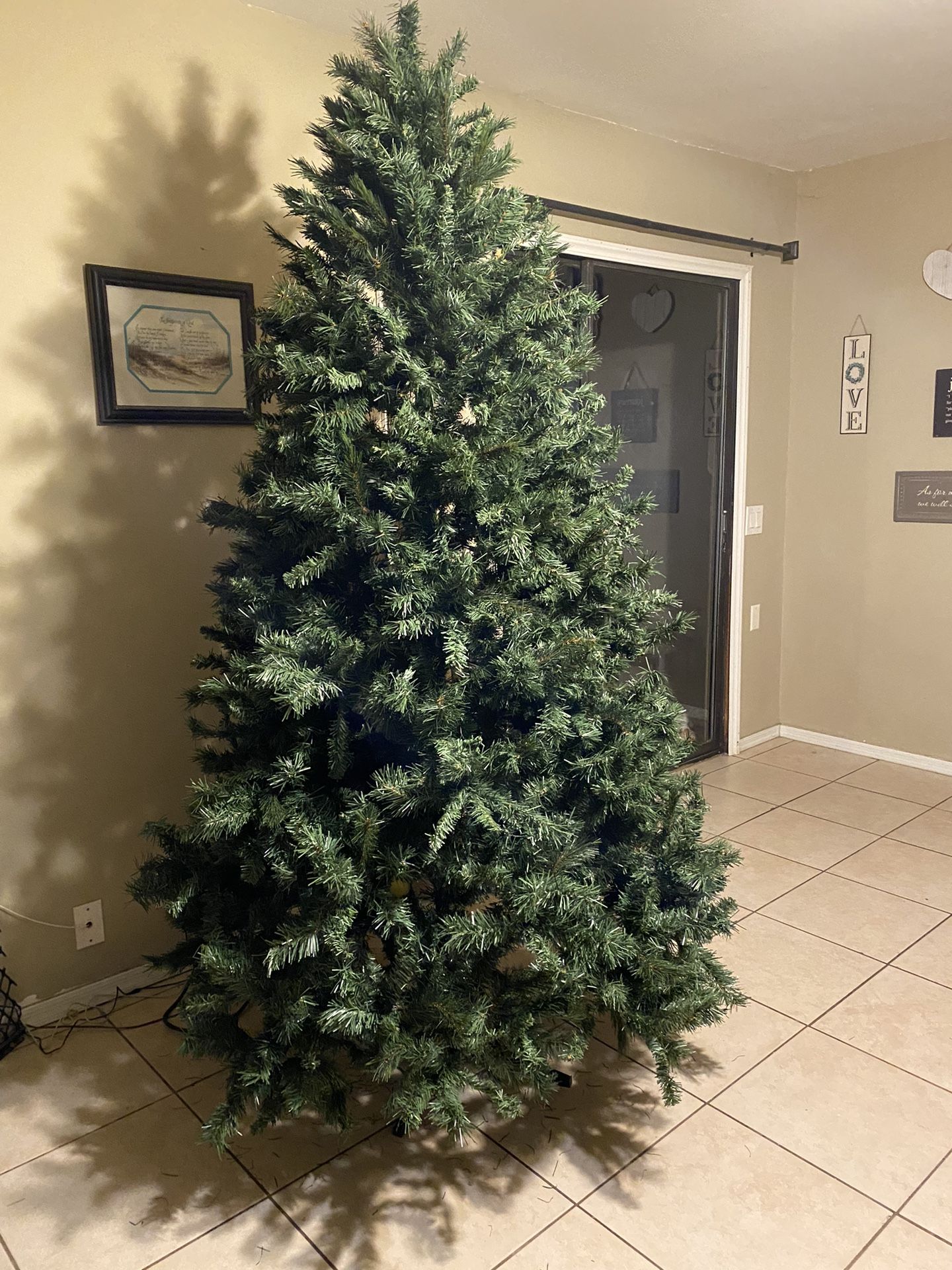 7.5ft Christmas Tree