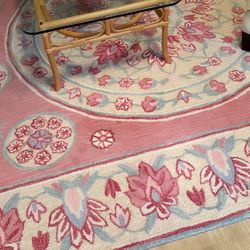 8X10 Pink/Cream Wool Rug