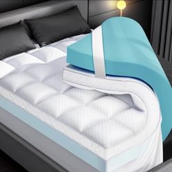 Brand New in unopened box Queen Memory Foam Mattress Topper - Cooling Gel, Extra Comfort